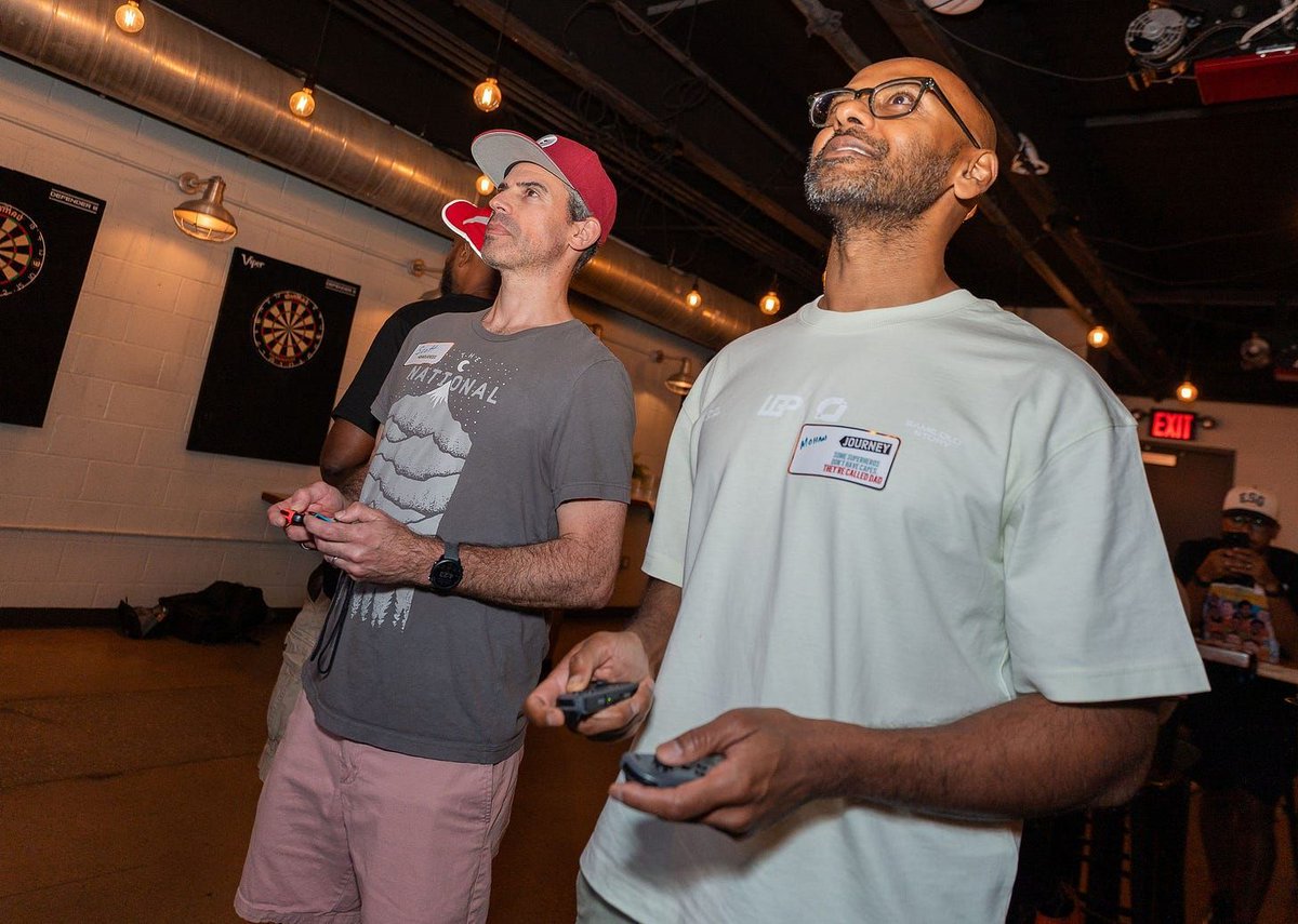 What happens when dads actually get together?

100% surveyed say they feel more connected.
100% want to improve their community.

Read about our work in Philly that's turning random dads into a community (and what it means for the future):
dadsforall.substack.com/p/what-happens…