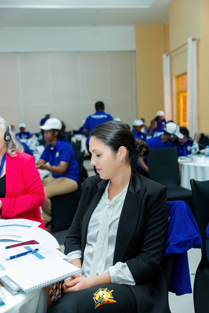 #Kigali : début des travaux de la troisième édition du Colloque sous-regional des jeunes sur la paix dans la région des Grands-Lacs. 

Il s'est ouvert ce lundi 6 octobre 2025 à Kigali au Rwanda, la troisième édition du Colloque sous-regional des jeunes sur les questions de la