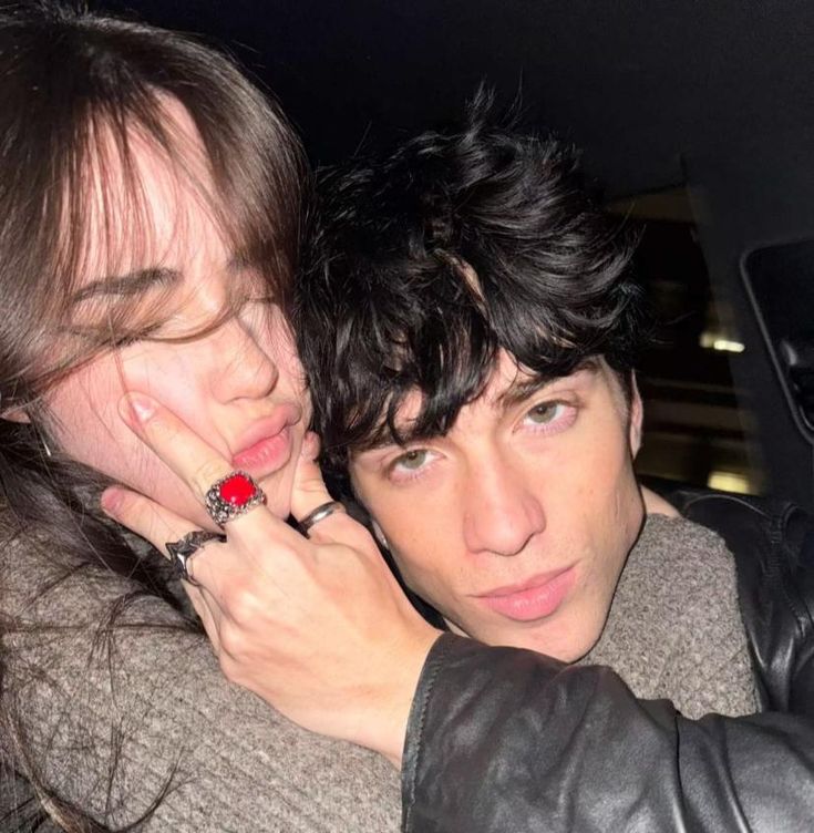 𝐴𝑛𝑑𝑟𝑜𝑚𝑒𝑑𝑎 𝐺𝑟𝑒𝑒𝑛𝑔𝑟𝑎𝑠𝑠 ❤︎ tweet media