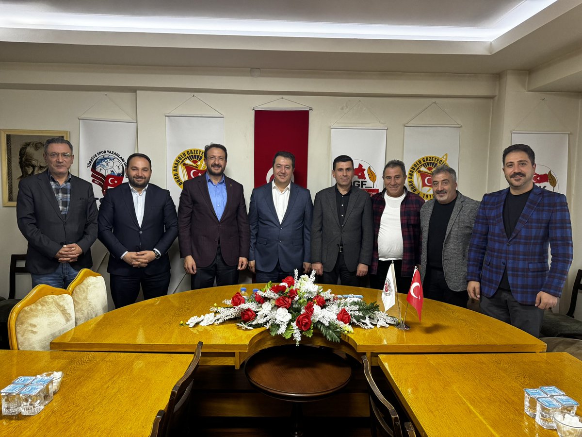 📍 Doğu Anadolu Gazeteciler Cemiyeti Ziyaretimiz

Kısa bir süre önce Doğu Anadolu Gazeteciler Cemiyeti Başkanlığına seçilen Sayın Ayhan Türkez ve değerli yönetim kuruluna hayırlı olsun ziyaretinde bulunduk.
Ziyaretimize, AK Parti Genel Merkez Teşkilat Başkanlığı Orta Doğu Anadolu