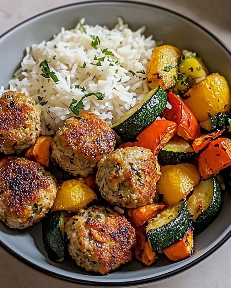 𝑪𝑯𝑬𝑭 𝑿 tweet media