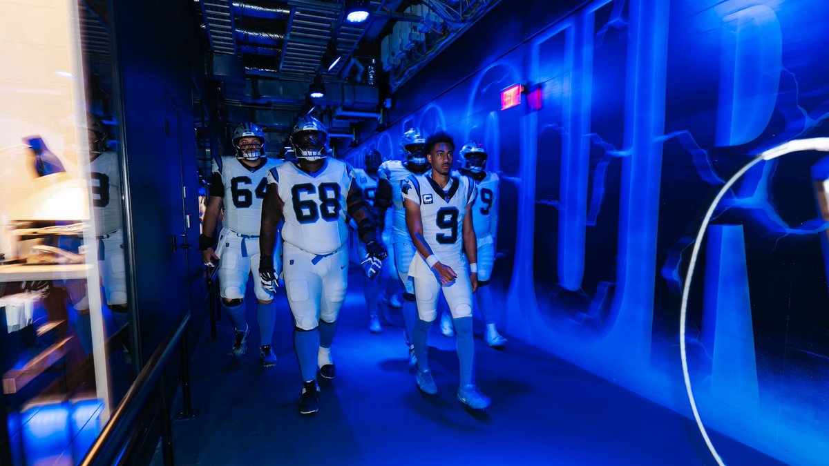 Damien Lewis tweet media