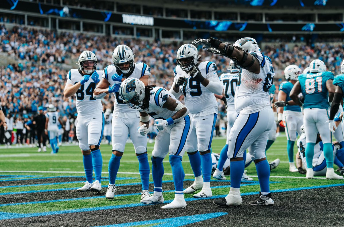 Damien Lewis tweet media