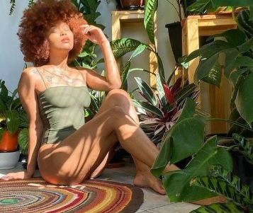 biglj2x's tweet photo. mind you im angry because these are my goals for my hair and body but im obese and i just cut my hair short. see yall in 4 years https://t.co/tz92LzJp4M
