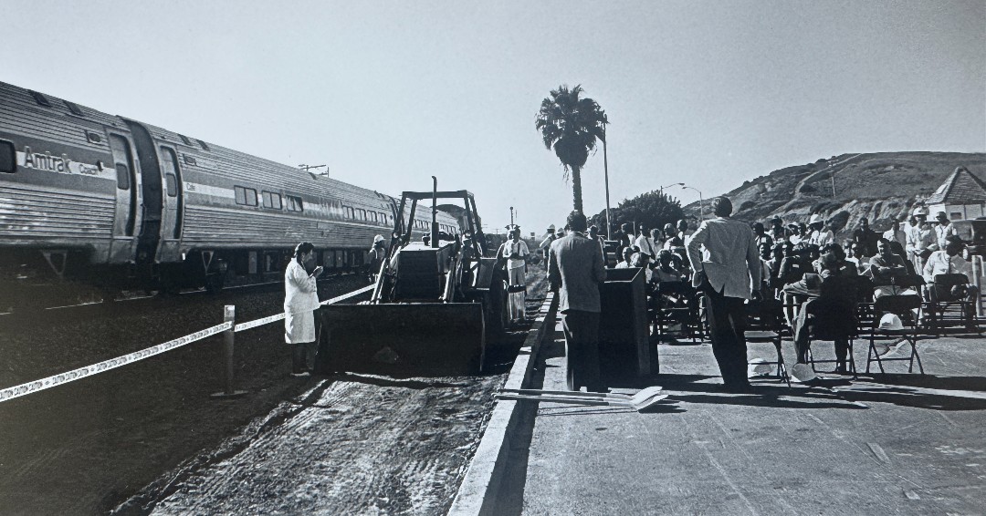 Pacific Surfliner tweet media