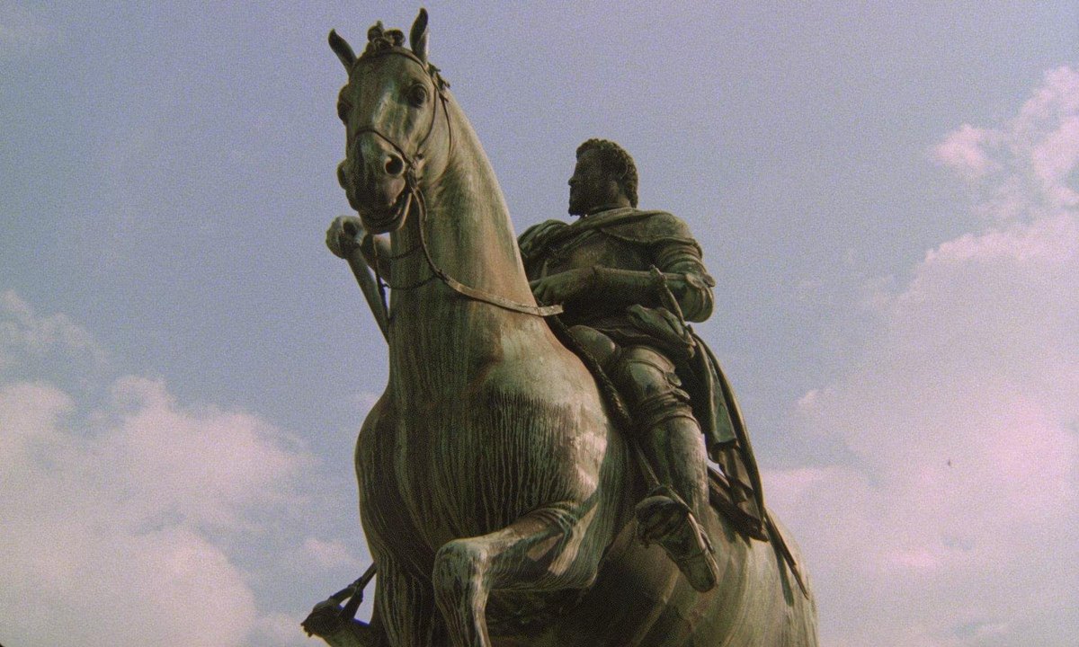 mvsteph1's tweet image. getting ready for my trip to florence by watching A Room with a View (1985)