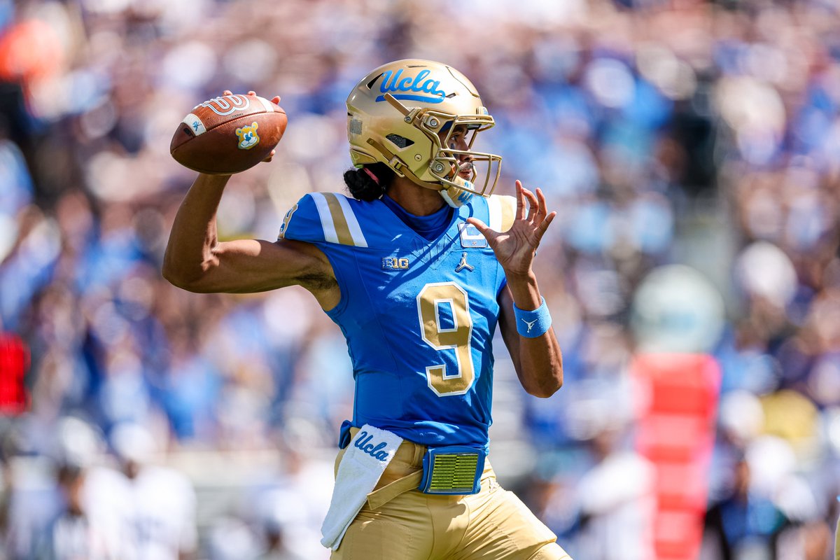 👑 𝗔𝗣 𝗡𝗔𝗧𝗜𝗢𝗡𝗔𝗟 𝗣𝗟𝗔𝗬𝗘𝗥 𝗢𝗙 𝗧𝗛𝗘 𝗪𝗘𝗘𝗞 👑

The awards keep rolling in for QB1, <a href="/nico_iamaleava8/">Nico Iamaleava Jr.🇦🇸 🇼🇸</a>.

#GoBruins