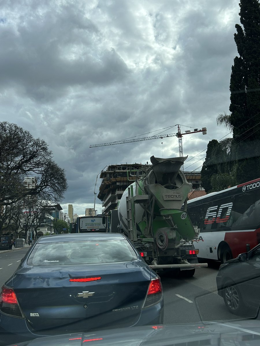 gppppins's tweet photo. Cada vez peor el tráfico !!!! Un desastre https://t.co/f3t16qwqsH