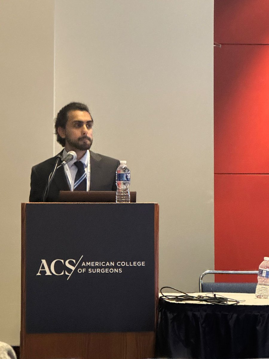 CommiSurLab's tweet image. ✈️Next stop: #ACSCC25 Chicago!

We are presenting:
🌐 As the ACS International Guest Scholarship
🎮 VR-based trauma training
⚖️ Intersectional disparities in surgical access

If you are attending, please come support 🙌

As our students advocate for equity &amp;amp; innovation in surgery