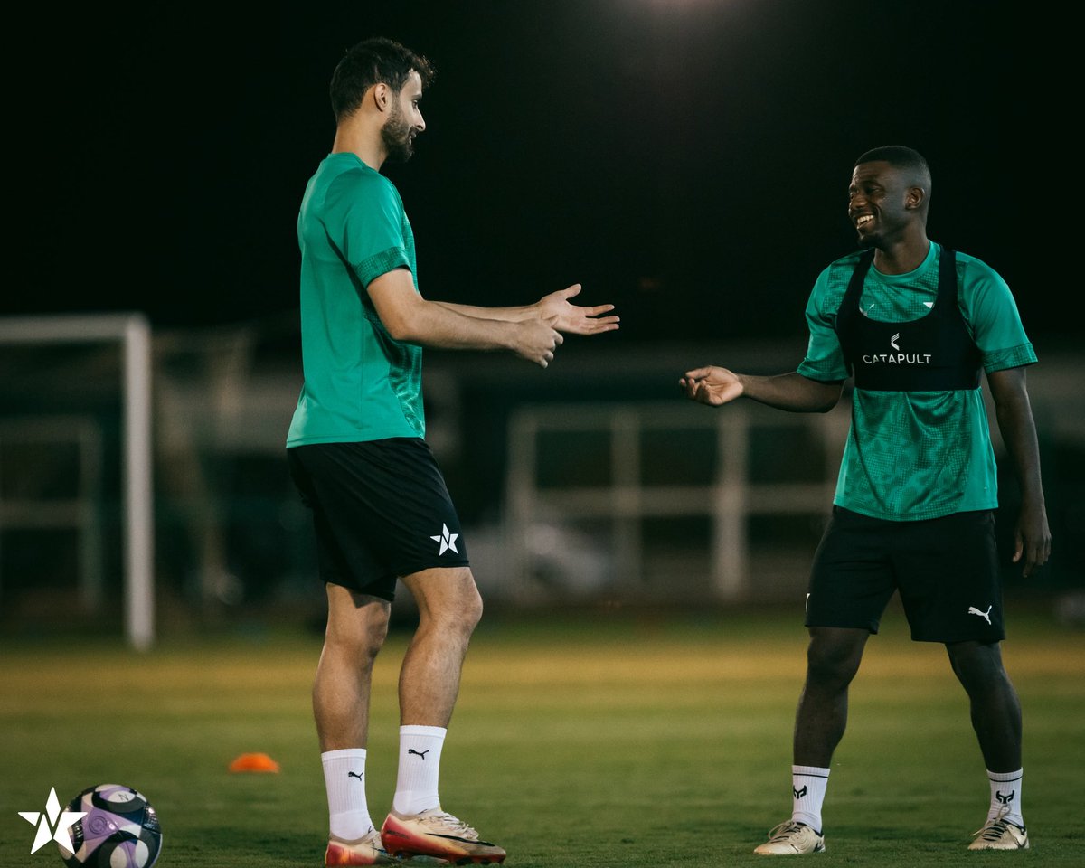 Unbreakable team spirit 💪

#Najmat_Onaizah
#Alnajmah_Club_Prefferred_affiliation
#SPL