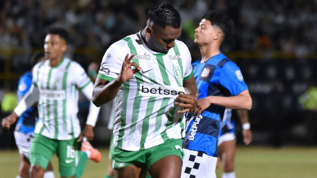 👀🚨“Desde ayer he visto la jugada muchas veces y Morelos SE TIRA”: Arlen Banguero, defensa central del Boyacá Chicó 

📻🔥Sintonice la entrevista en #ElVBarCaracol EN VIVO, aquí: acortar.link/FXyCEZ