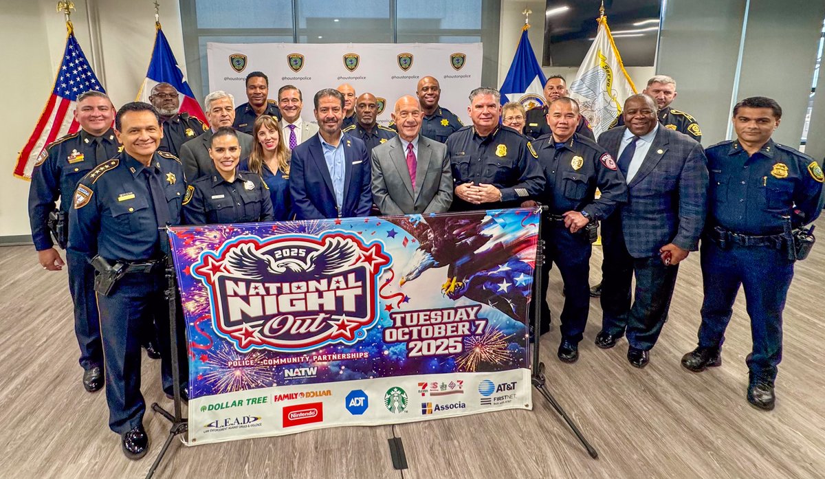 HCSOTexas's tweet image. Today, @SheriffEd_HCSO joined @houstonpolice, local leaders & public safety partners to kick off National Night Out!
Tomorrow, Oct. 7, HCSO deputies will visit neighborhoods across Harris County to celebrate unity & safety.
📍Find your nearest event: tinyurl.com/5n7mujs5.