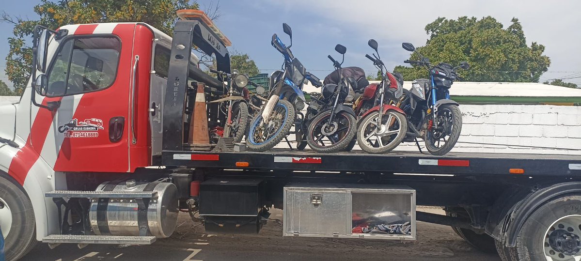 sspdgo's tweet image. #DurangoRenace En Gómez Palacio, Dgo., se llevó a cabo operativo de motocicletas entre las diferentes corporaciones de los tres órdenes de gobierno, realizando la revisión de 21 vehículos de este tipo, asegurando 8 de los mismos por no contar con su documentación. #SSPDgo