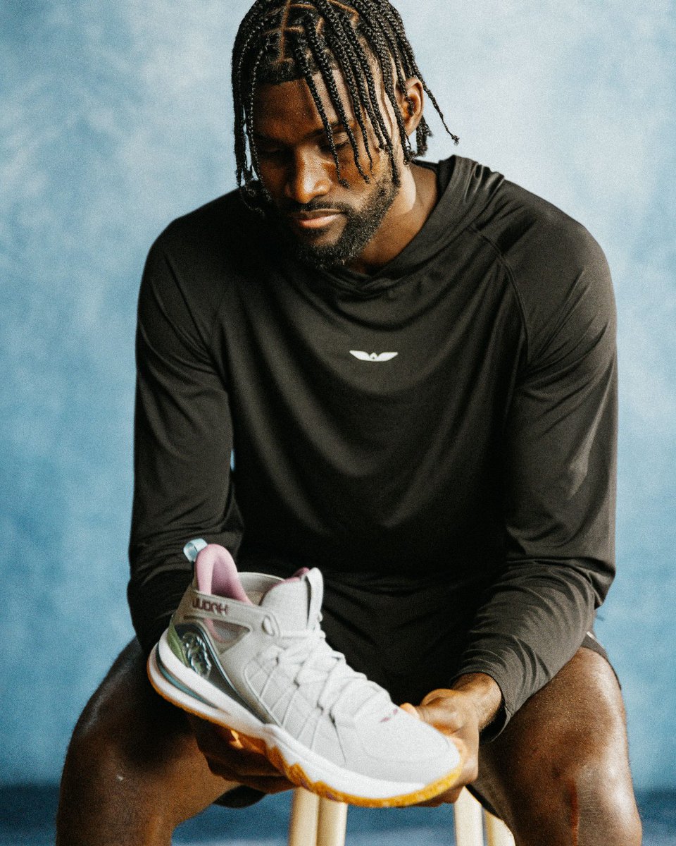 weareunitus's tweet image. Meet the Judah 2 "Faithful" 🕊️
Featuring 1 John 1:9, this colorway reminds you that God is bigger than your mistakes. He is faithful to forgive—and your sins and struggles don’t define you.
Built with firmer foam, a 360 fit bootie, and a lightweight upper, “Faithful” levels up…