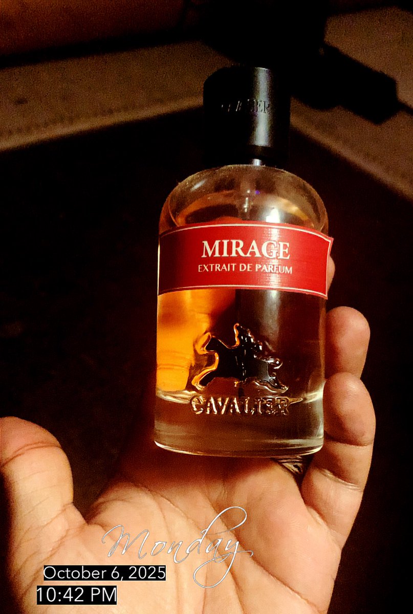 MajedBinAbdullh's tweet image. .
العطر اللي يثبت معك من الصباح للمساء
عطر نسائي يعتمد على جوز الهند 🥥 مع الورد 💐
والفانيليا والمسك
عطر انثوي 🌷
يسحرك ببداية كريميه سويتيه مع لمسة بودر ناعمة محلاه بالفانيليا
عطر يومي مستحيل تمل منه
سعره 159﷼
وكود الخصم MJC وضمان ذهبي 👌🏼