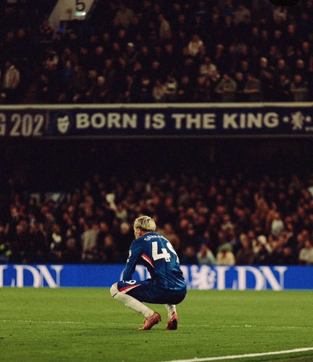 Blue_Footy's tweet image. This picture though.