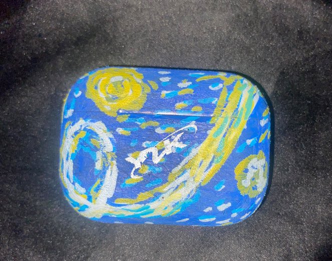 Day 7- #Y2K on everything 
CCA- my lazy version of starry nights by Vincent van Gogh