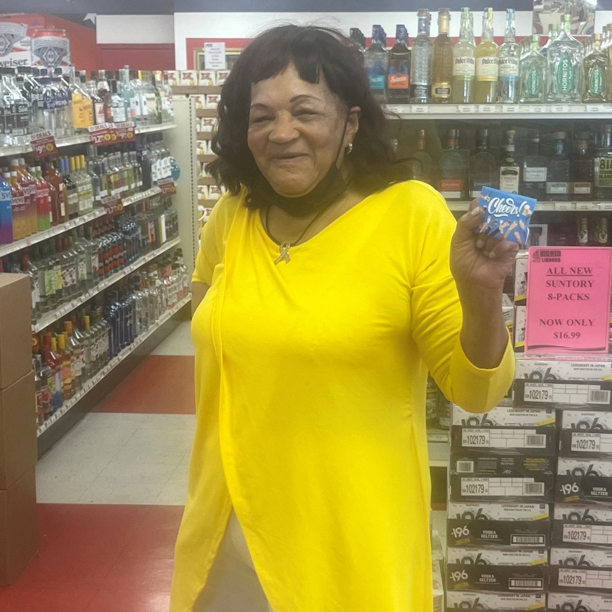 GaysLiquorStore's tweet image. 🎉 Yay, Rosemary! Congratulations for winning 3rd place prize - $250 Gift Card in our colab raffle with Hoosier Lottery! Thank you for shopping Big Red Liquors Georgetown store and thanks to all who participated! #hoosierlottery