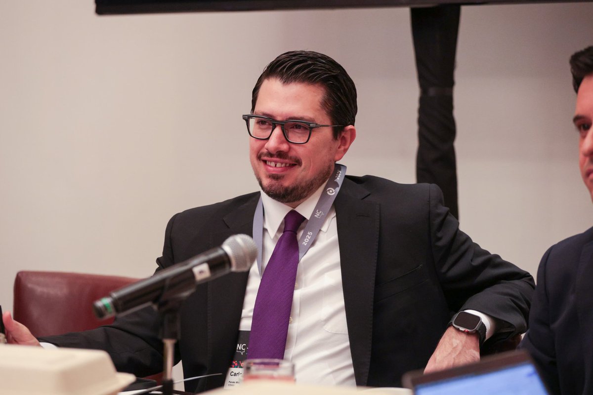 Hoy en el <a href="/NorthCapital_F/">North Capital Forum</a> presentamos el GovLab de la CDMX. <a href="/JPDeBotton/">Juan Pablo de Botton</a> <a href="/ManolaZabalza/">Manola Zabalza</a> <a href="/alefrausto/">Alejandra Frausto</a> compartimos mesa Para hablar de las iniciativas de inversión, infraestructura y turismo de la Capital. Gracias <a href="/maria_ariza/">Maria Ariza</a> por la moderación.