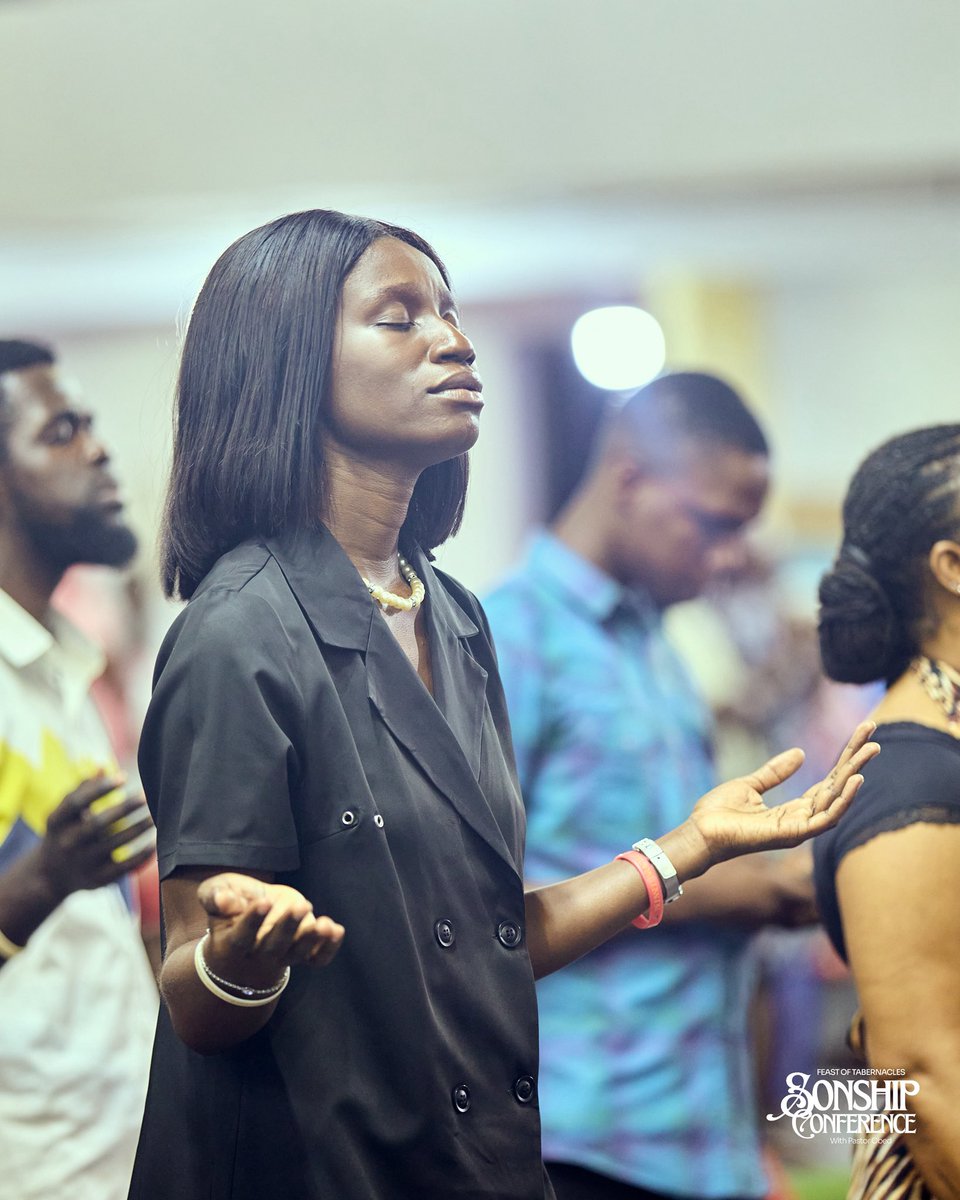 ChristCosmoInc's tweet image. In this atmosphere of glory, we pour out our hearts in songs of love, gratitude to our King. 🙌✨
Every melody rises as incense, every lyric a testimony of His goodness. ❤️

This is more than a song - it’s our offering of worship. 

#SonshipConference2025 
#FeastOfTabernacles