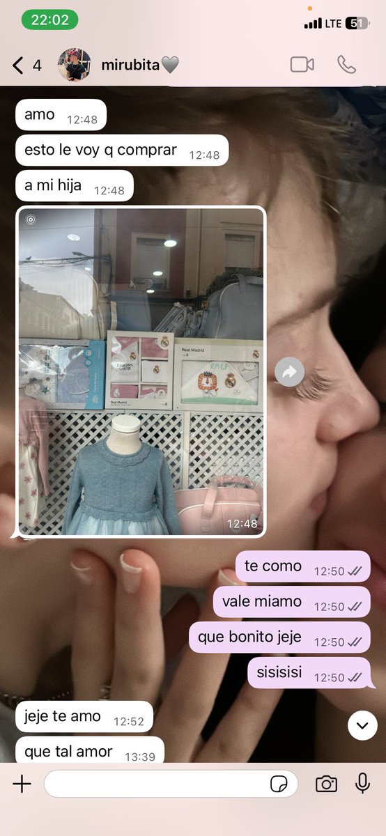 18nuriaaa's tweet photo. me la voy a comer https://t.co/0Rtmq0eVr9