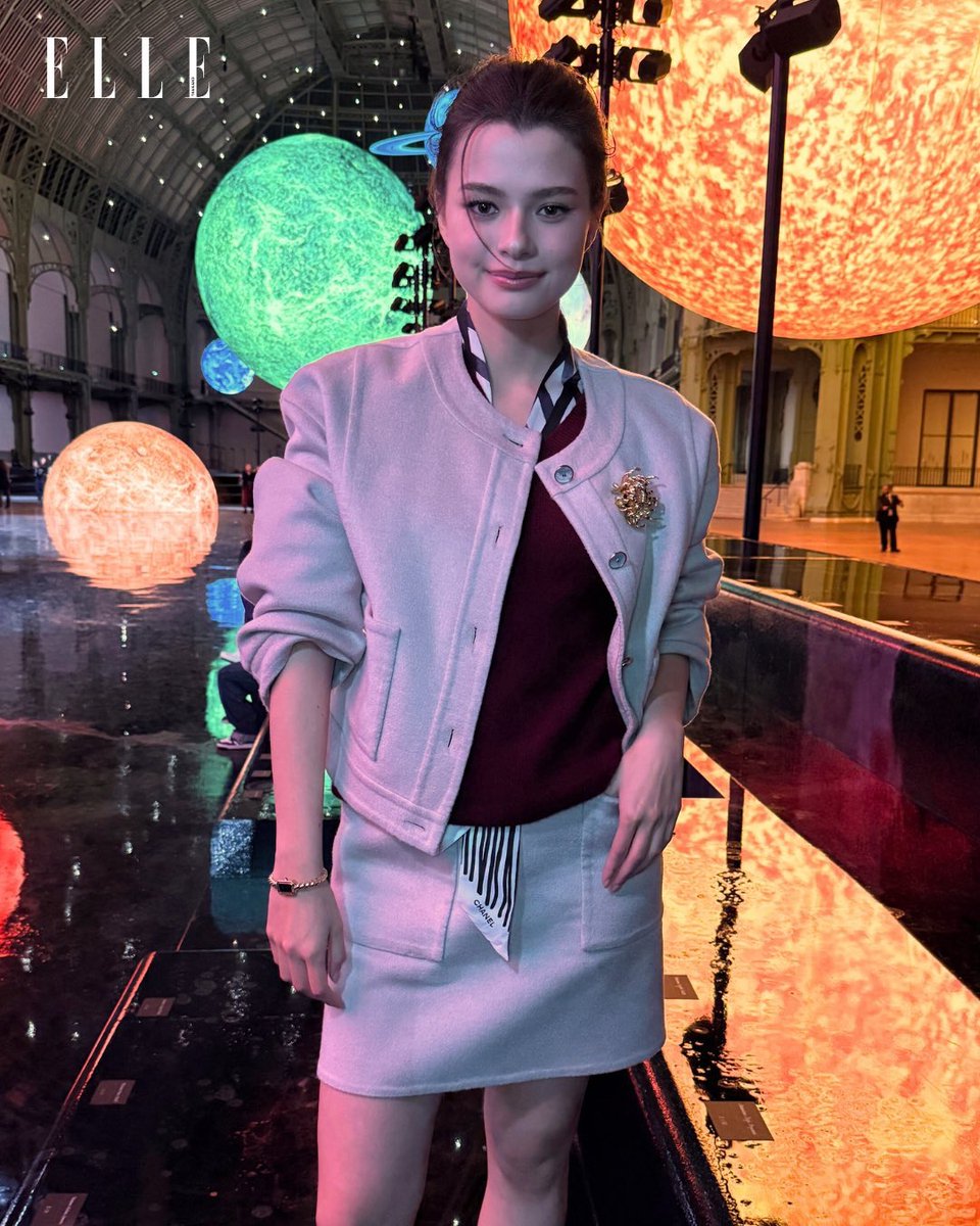 BecBecLoveee's tweet photo. me quiero tatuar esta foto!

@CHANEL
@AngelssBecky

REBECCA AT CHANEL PFW SS26
#CHANELSpringSummer26xBecky
#CHANEL
#beckysangels‌ https://t.co/pjT6VXKdWJ