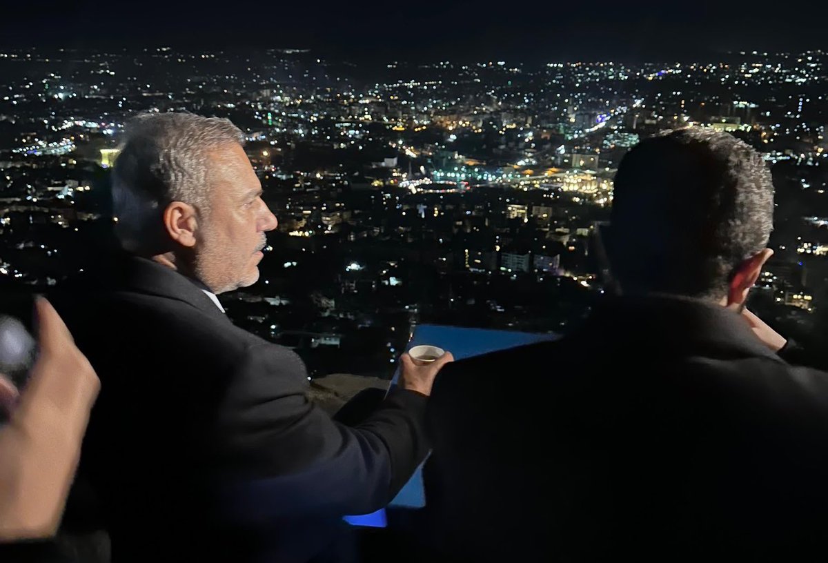 📍𝗦𝗢𝗡 𝗗𝗔𝗞𝗜̇𝗞𝗔 | Suriye Ordusu, Halep’te SDG/Y•G kontrolündeki Şeyh Maksut ve Eşrefiye Mahallelerine girdi.

Bölgede çok şiddetli çatışmalar yaşanıyor.