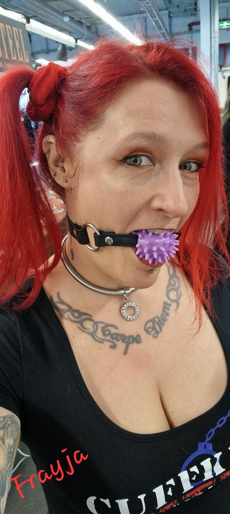 shelley_frayja's tweet photo. Only 3 more sleeps until I travel back to Hofheim, Germany for Bofewo and creating fun with #teamcuffkey π
Will I see you there? https://t.co/85V1jCVJEI