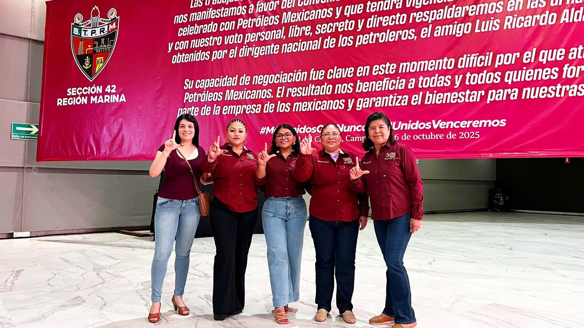Mujeres de <a href="/GRUPO_XALAPA42/">Grupo Xalapa Sección 42 STPRM</a>  presentes ejerciendo nuestro voto a favor del nuestro CCT 2025-2027 comprometida y agradecida con <a href="/lgps03101/">@lgps0310</a>  y <a href="/MarcoAzuara1/">Marco Azuara</a>