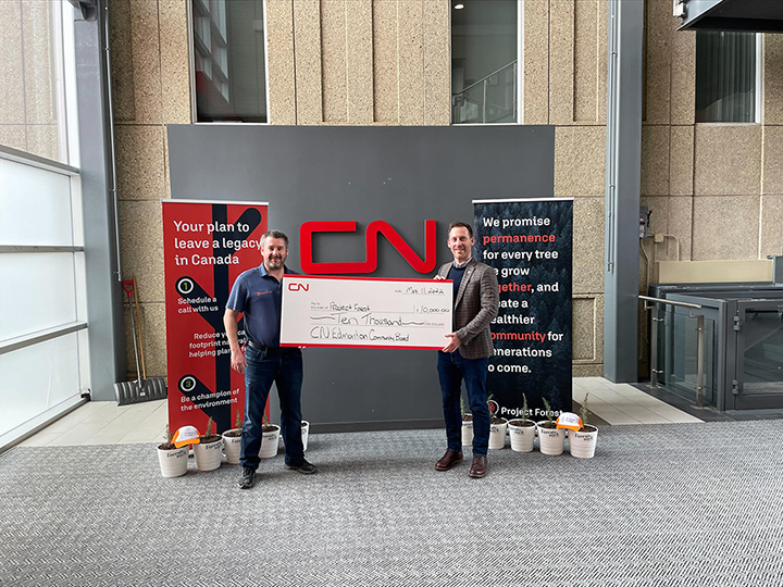 ProjectForest_'s tweet image. Five years ago, Project Forest was just an idea. Today we’ve planted 900,000+ seedlings, grown a team of 6, and secured $10M in funding — all thanks to our partners, Indigenous communities, and supporters. Here’s to the next chapter of rewilding Canada 🌲💚 #RewildCanada