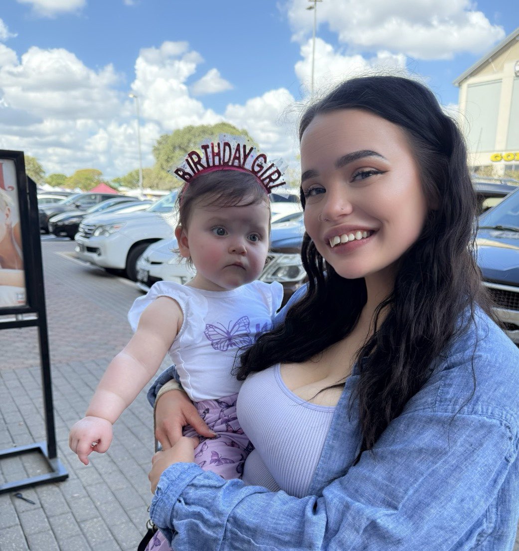 ShayIyn's tweet photo. i cant believe im a mommy to a one year old now🥲 https://t.co/2pApIH7eIZ