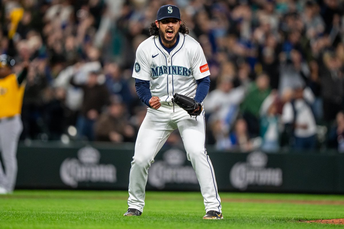 MLB's tweet image. DYK: Andrés Muñoz’s 1.92 ERA since the start of 2024 ranks second among MLB relievers with at least 100 IP.

An All-Star in both 2024 and 2025, he is the first Mexican pitcher to be selected to multiple All-Star teams since Joakim Soria in 2008 and 2010. #HHM