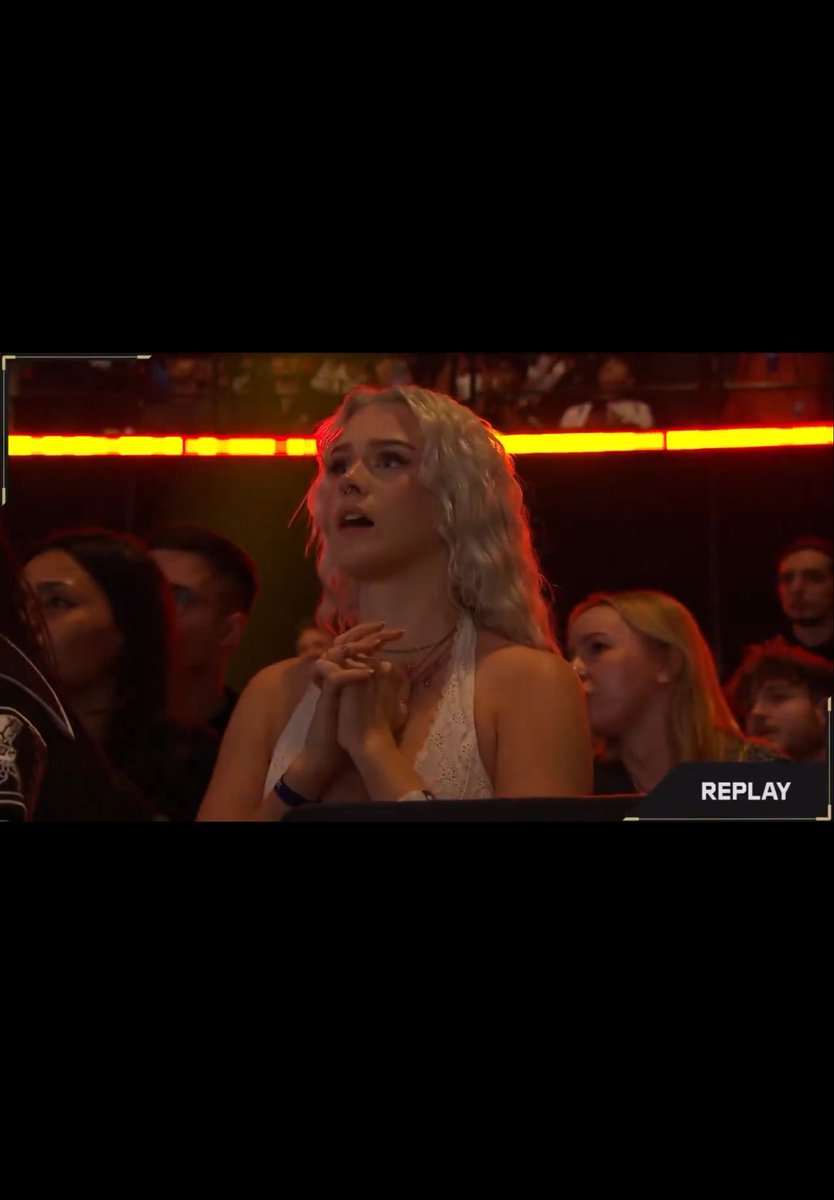 TheDon_FN's tweet photo. I’m late to the party but does anyone know who this absolute beauty is #valorant #VALORANTChampions2025 #riot https://t.co/2eIREB4YI1