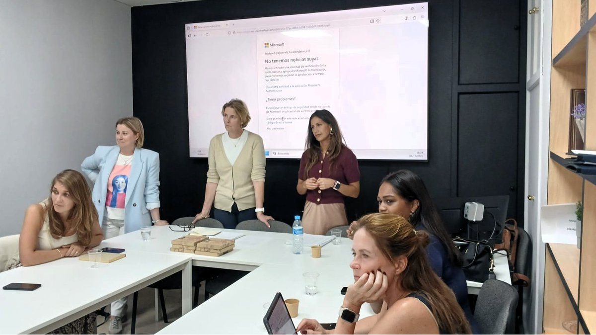 feceval_cece's tweet photo. ☕🌍 “Un café con La Haya”: encuentro educativo internacional en @Feceval
Directores de Primaria de La Haya visitan Valencia en un programa de Job Shadowing (6–8 oct).
Intercambio de buenas prácticas y nuevas alianzas entre centros 🇪🇸🤝🇳🇱
#Educación #Internacionalización #Feceval https://t.co/RtcLjJmBDK