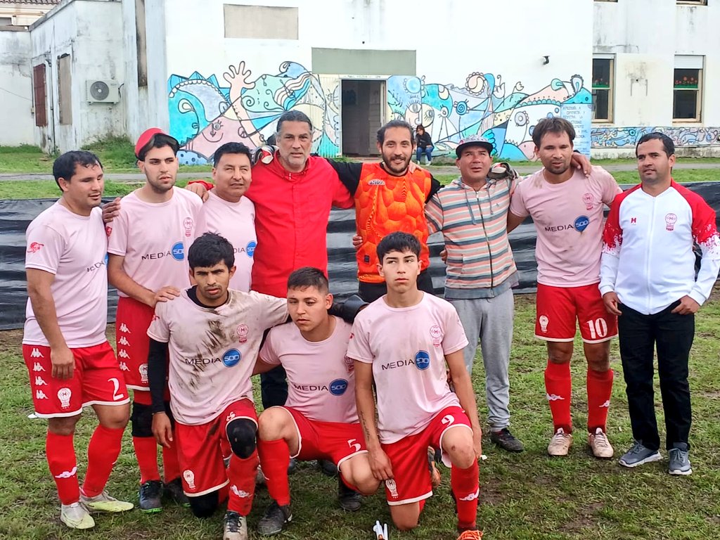 huracandeportes's tweet photo. #Huracán 🎈 #FútbolParaCiegos

⚽ Resultados del Globo en la Zona Oro Sur 2025 del Torneo Nacional, en el Instituto Rossel:

Fecha 1️⃣ venció 1-0 a #River (Junior Fernandes)

Fecha 2️⃣ igualó 0-0 con #Rossel

Fecha 3️⃣ venció 1-0 a #CideliMDQ (Junior Fernandes) https://t.co/IudvtGHRhA