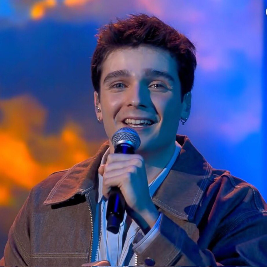 supportbiyin1's tweet photo. Una propuesta original, con una sensibilidad mágica y transmitiendo como el ángel que es. Gracias Max por ser tan especial
SALVAR MAX ❤️‍🩹
#OTGala3 #OTDirecto6O https://t.co/vlgkheqY84