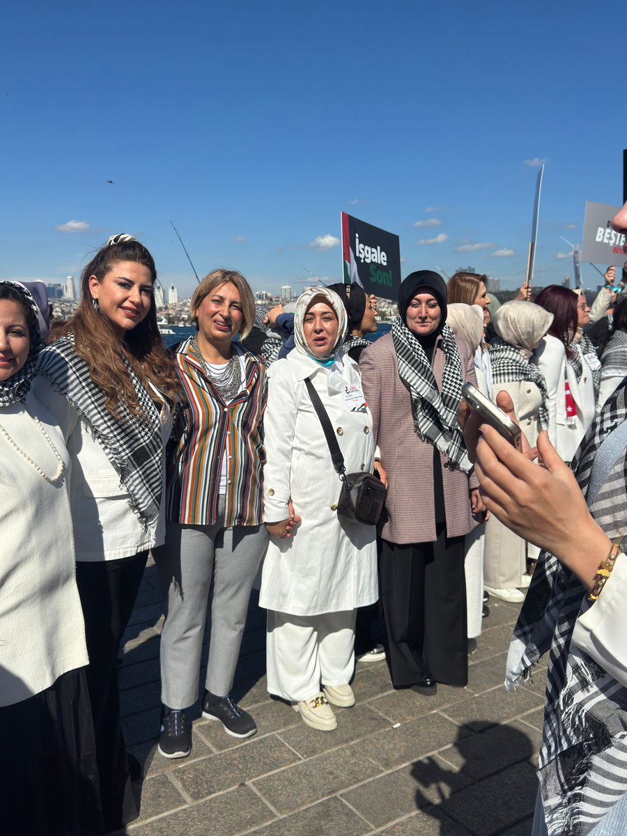 BulutGezen's tweet photo. #SessizZincir in bir halkası olduğum için onur duydum. https://t.co/fsLWEj091s