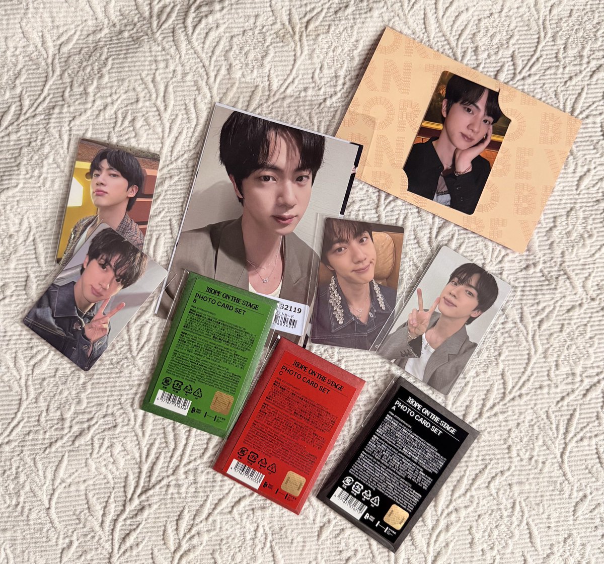 lau VAI VER O BTS!!!!! 🪭 tweet media