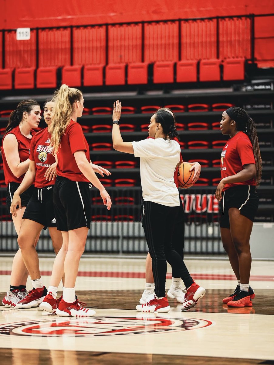 SIUE Women’s Basketball tweet media