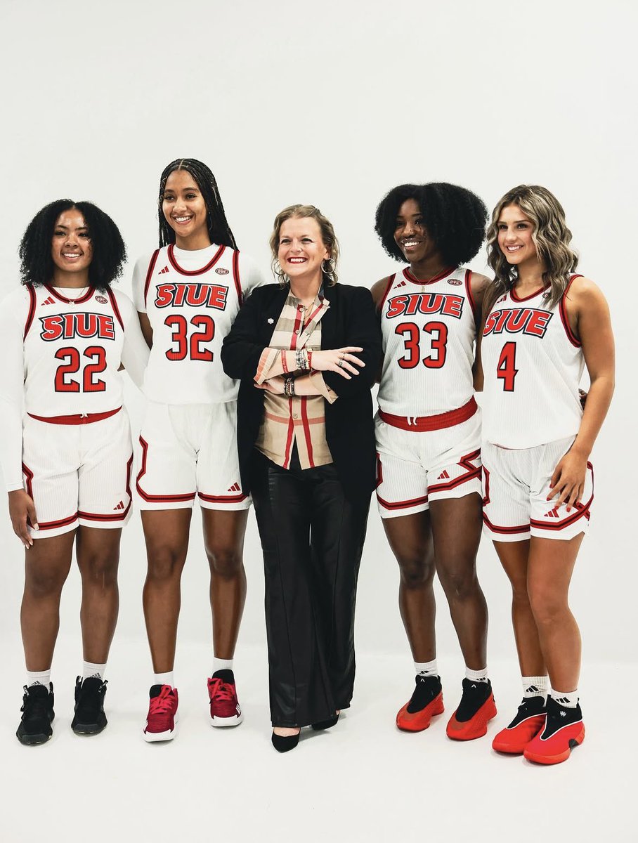 SIUE Women’s Basketball tweet media