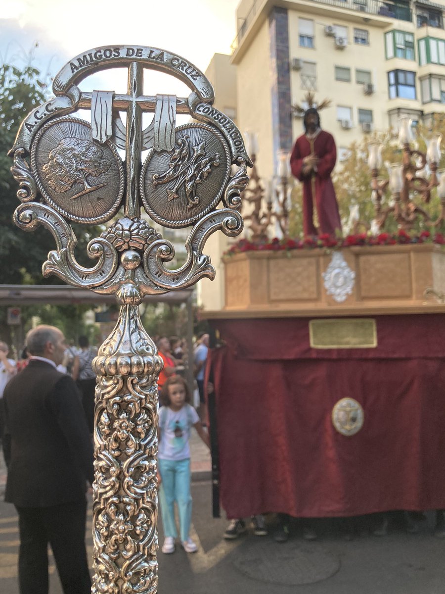 #REPRESENTACIONES | En el día de ayer acompañamos a nuestros hermanos de <a href="/SoledadLosArcos/">Soledad Los Arcos</a> en la Salida Procesional de Ntro. Padre Jesús Cautivo en su Esperanza.
Desde estas líneas queremos agradecer el cariño con el que nos recibieron y dedicaron esas palabras.
#Consolación25