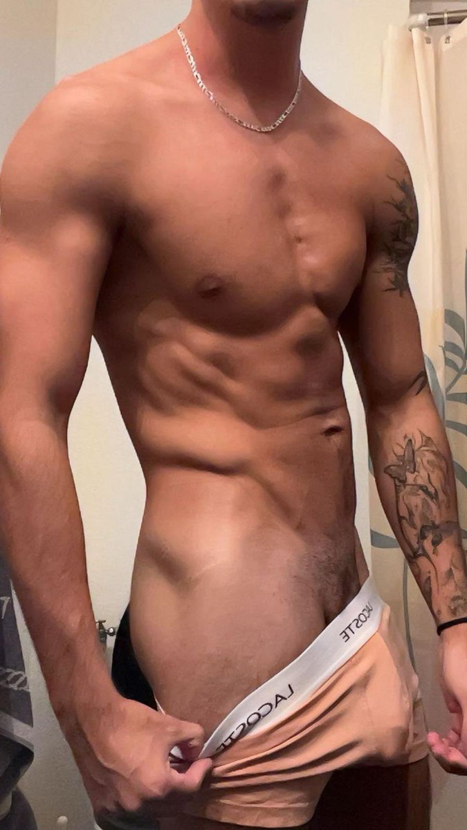 Hugovnt (@hugovntoff) on Twitter photo Tu veux la suite ! 
Viens sur : 
top4fans.com/Freezer
Le boxer n y est plus 😈😈😈 Tu veux la suite ! 
Viens sur : 
top4fans.com/Freezer
Le boxer n y est plus 😈😈😈