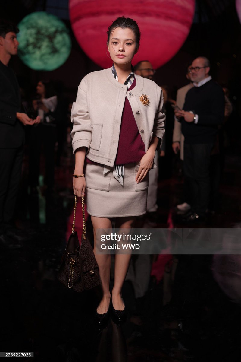 WWD!!!!💅🏻

REBECCA AT CHANEL PFW SS26
#CHANELSpringSummer26xBecky