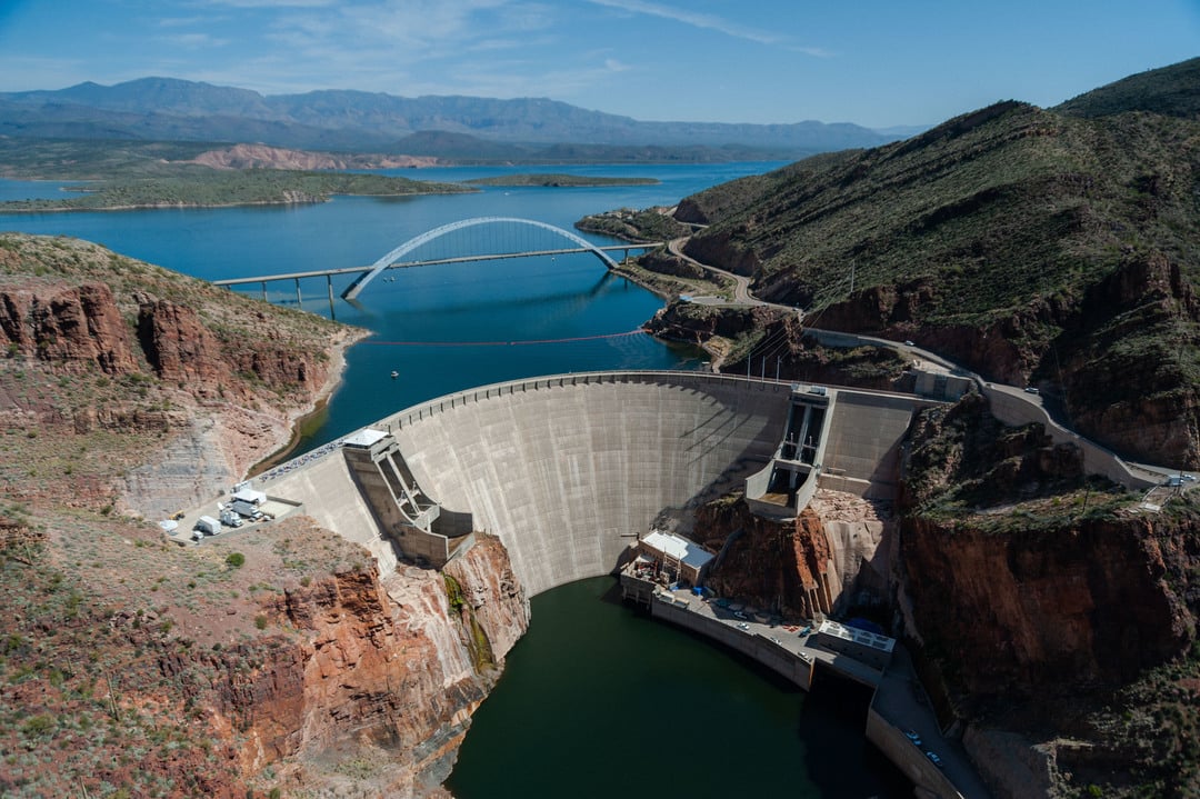FactorThisMedia's tweet photo. Salt River Project completes modernization project for three hydroelectric dams https://t.co/ljFCq7vH6C

#DamsCivilStructures #Hydropower #News #Renewables https://t.co/MTvfRdLiNy
