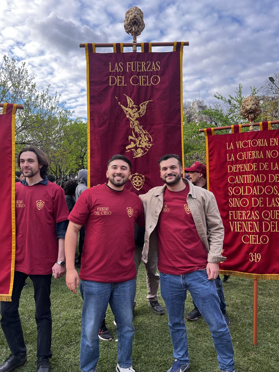 FDC_Chaco's tweet image. LAS FUERZAS DEL CIELO CHACO. ABRAZO. 🦁🛡️⚔️

@Ivangyoker @liberttoons