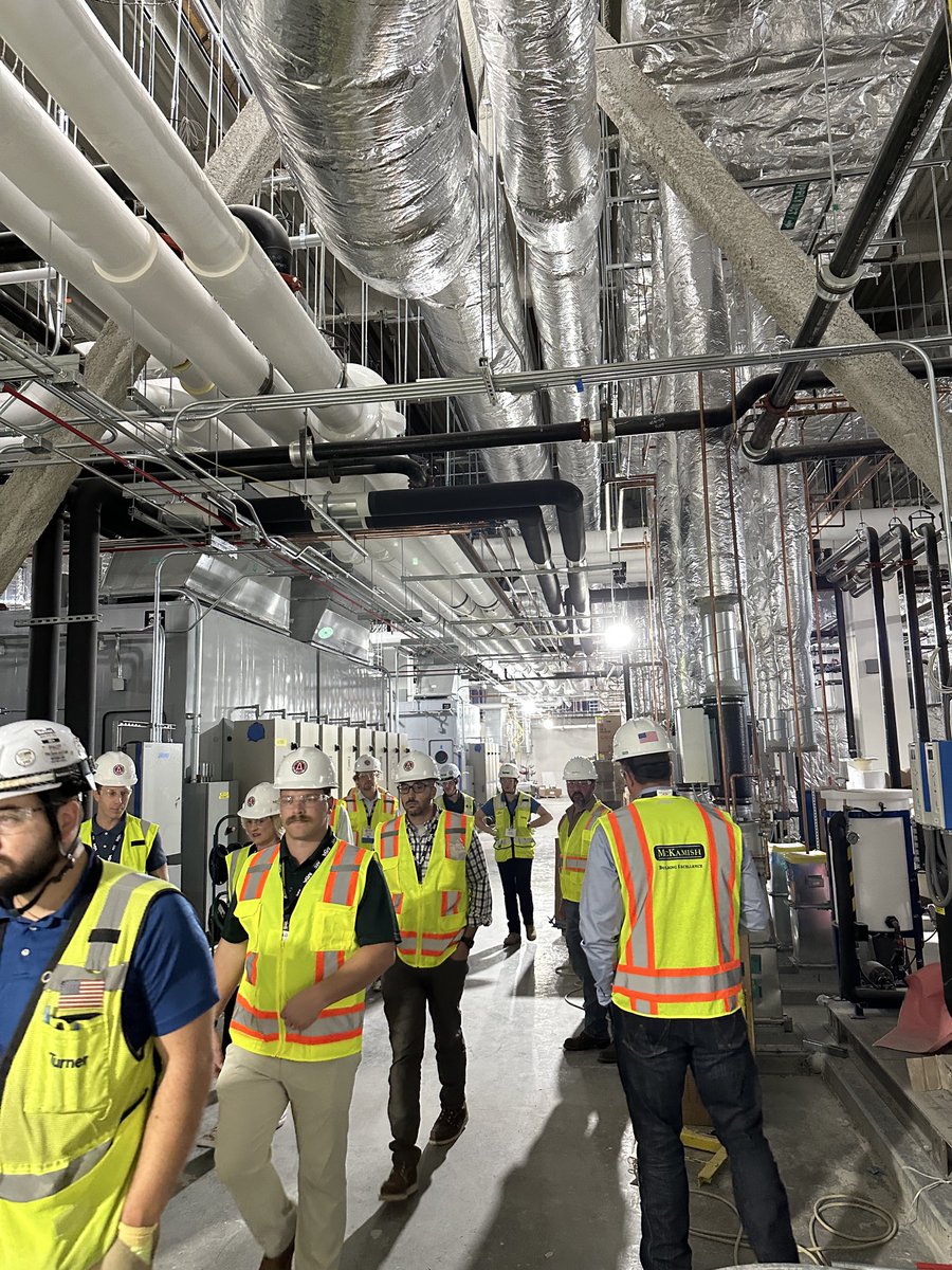 Burleson Construction showed up strong at #AGC2025! 💪
 #BurlesonConstruction #AGCStrong #Leadership #MentalHealthMatters #BuildABike #Teamwork #ConstructionLife