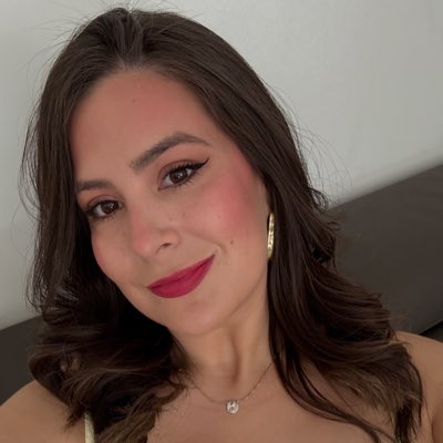PrisYada's tweet photo. #NuevaFotoDePerfil https://t.co/cypkpLKPlU