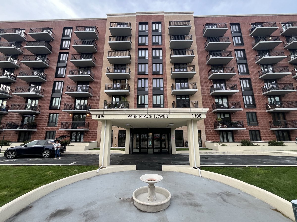 EricSRHarvey's tweet photo. A sign posted at the entrance of Peekskill’s Park Place Tower warns tenants not to open the front door to strangers in an effort to prevent package theft. But it’s a thief inside the building that’s delivering concern among tenants. https://t.co/e8aYCY5GuB