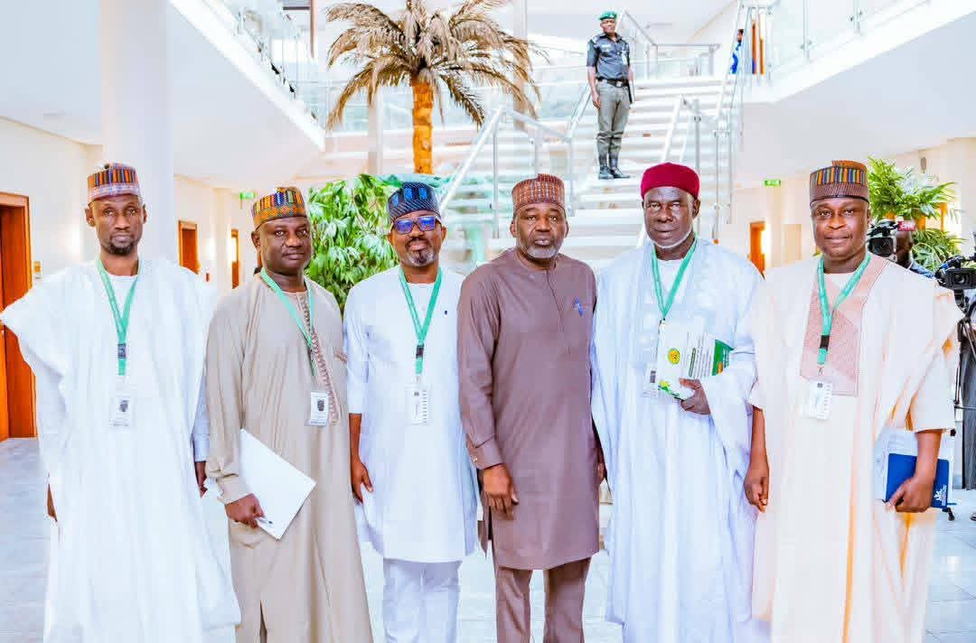 IbrahimMAudu2's tweet photo. STATE HOUSE PRESS RELEASE

President Tinubu Orders Reduction Of 2026 Hajj Fare

*As VP Shettima gives NAHCON 2 days to effect president's directive. https://t.co/hlSBEzRMli
