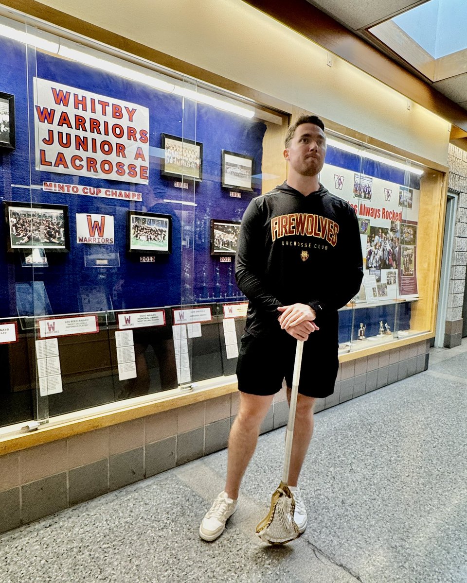 FireWolvesNLL's tweet image. Back where it all began 🥍
Dyson Williams visits the Iroquois Park Sports Centre, where he grew up playing with @WhitbyLacrosse and @Whitby_Warriors.
#LacrosseLivesHere🔥